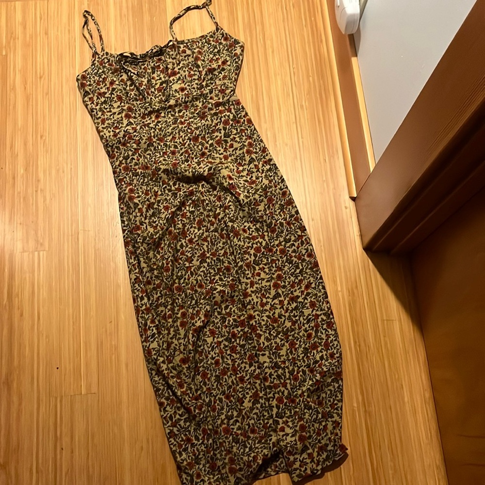 Floral print midi dress with smocked back, adjustable straps, tie across chest